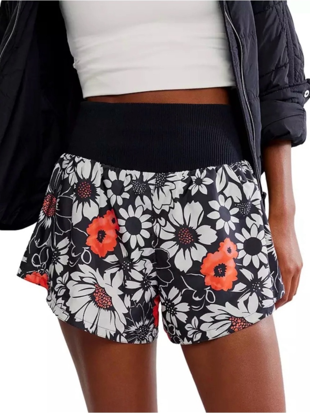 NWT FP Movement Women's Carpe Diem Print Shorts in the Tuxedo Daisy size medium